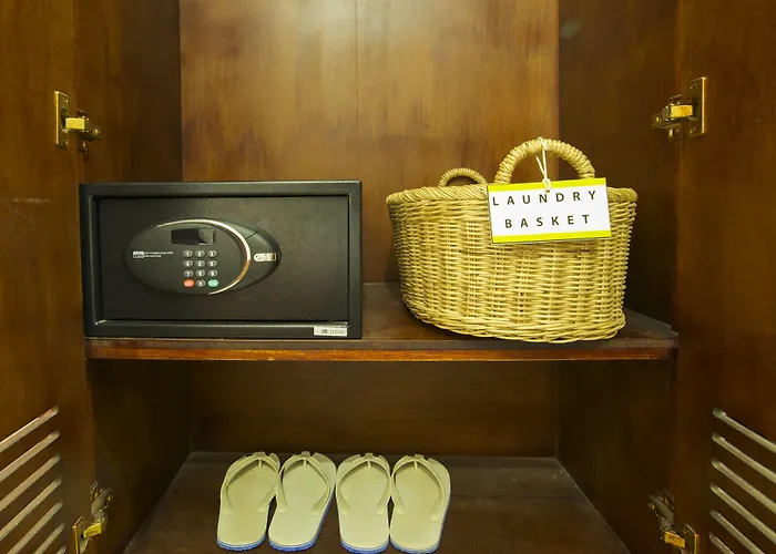 Chhouy Vathna Angkor Boutique 3*