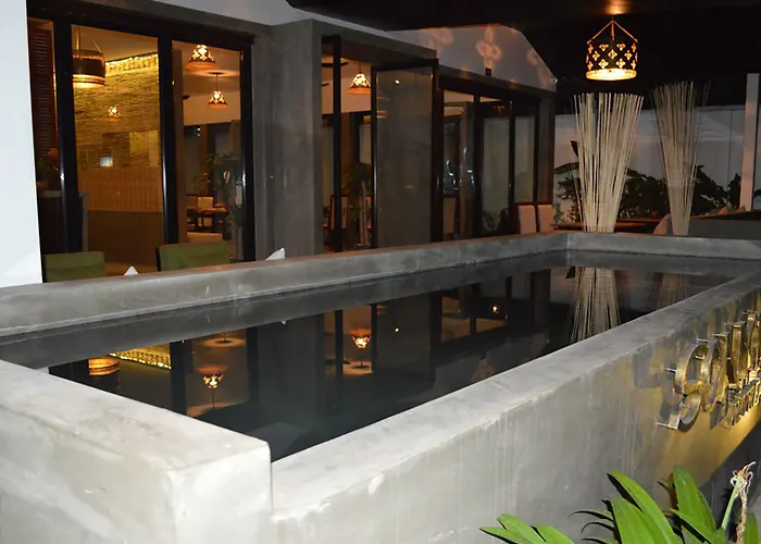 Chhouy Vathna Angkor Boutique Siem Reap