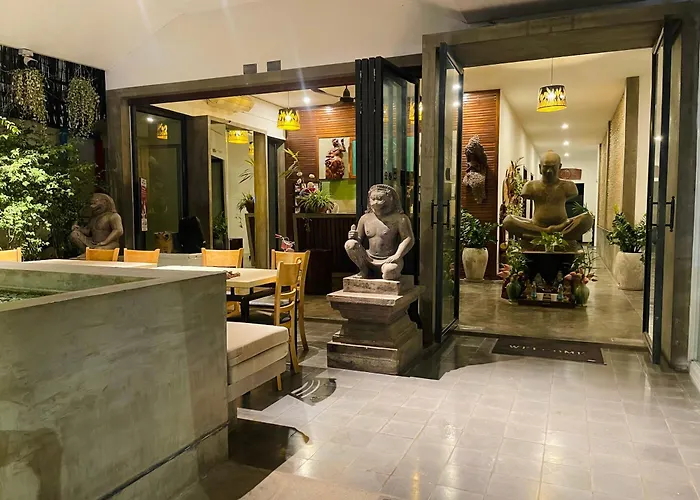 Chhouy Vathna Angkor Boutique