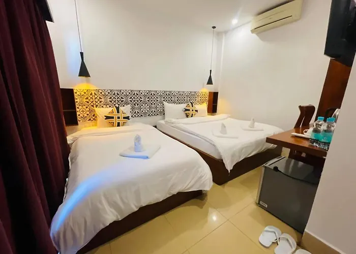 Chhouy Vathna Angkor Boutique Siem Reap